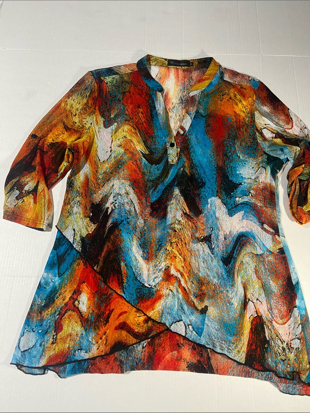 Creation Tunic with Scalloped Hem and 3/4 sleeves
